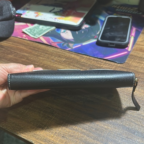 Kate Spade Black and White Wallet - Picture 5 of 5